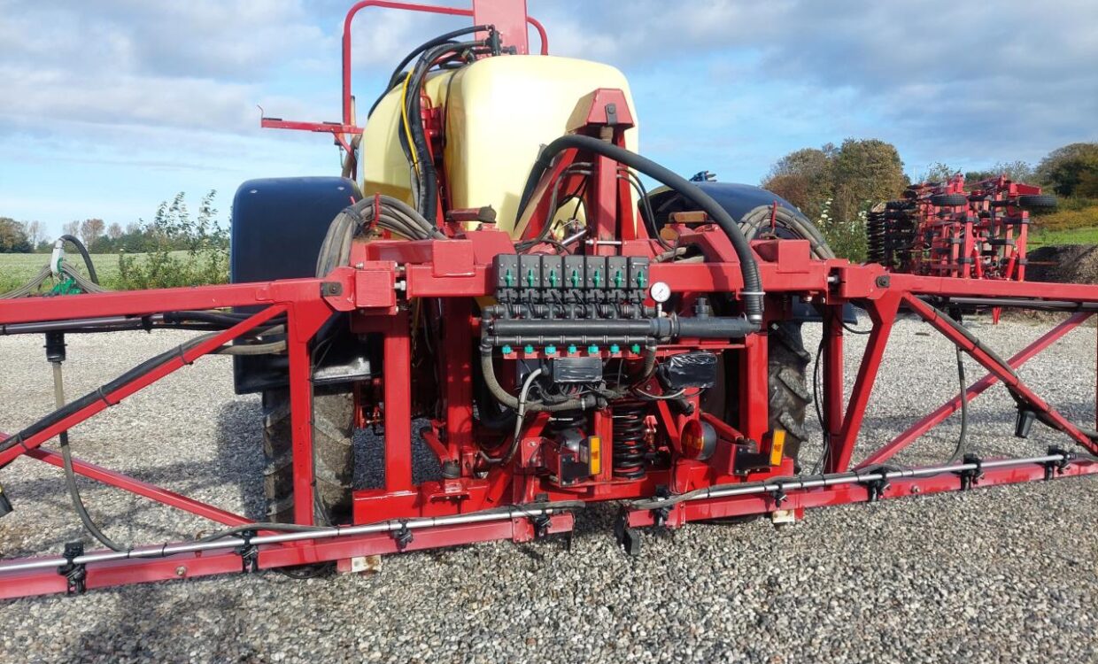 Hardi Commander Plus 4200 - 24m