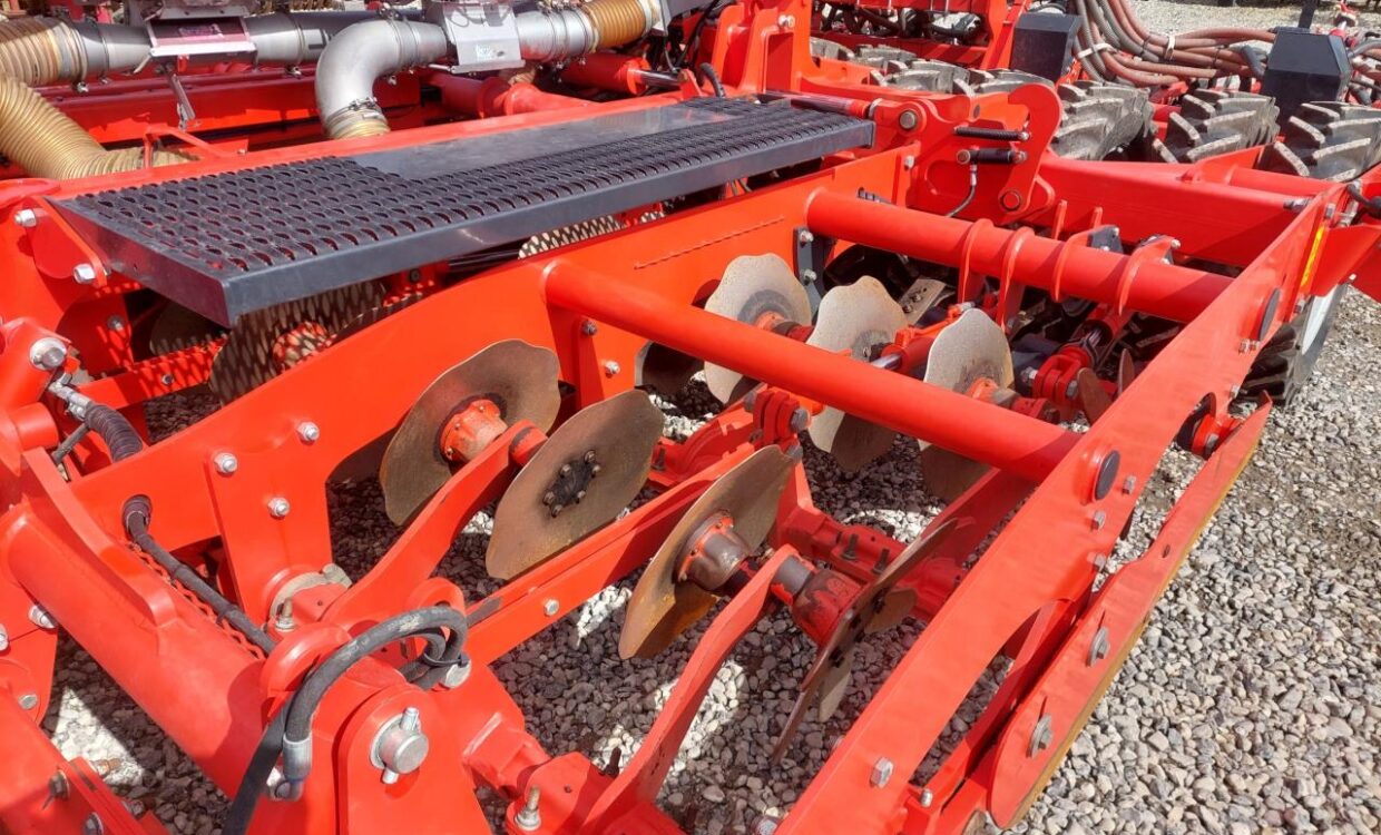 Kuhn ESPRO 4000 RC med frø-udstyr