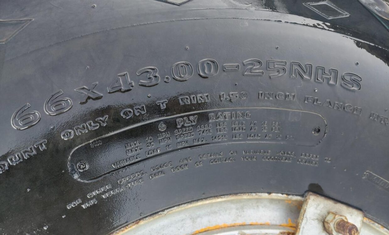 Goodyear Terra-Tire 66X43.00 25NHS