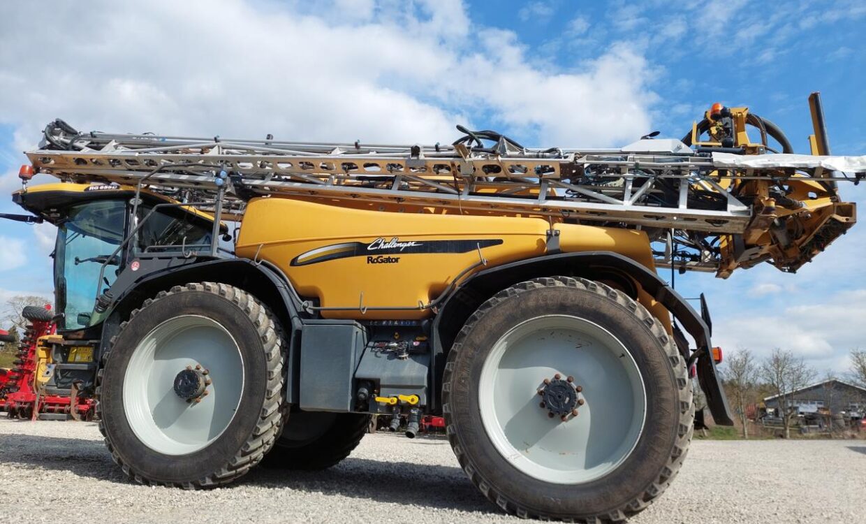Challenger Rogator 655 B med GPS
