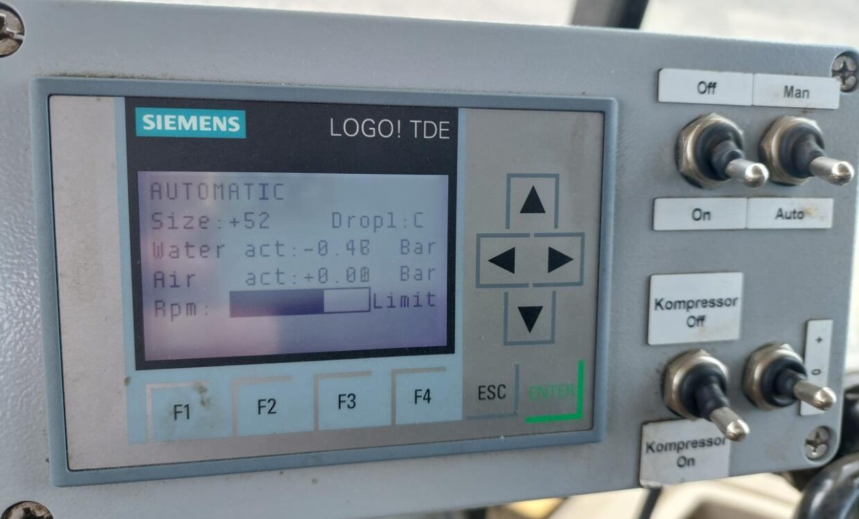 Challenger Rogator 655 B med GPS
