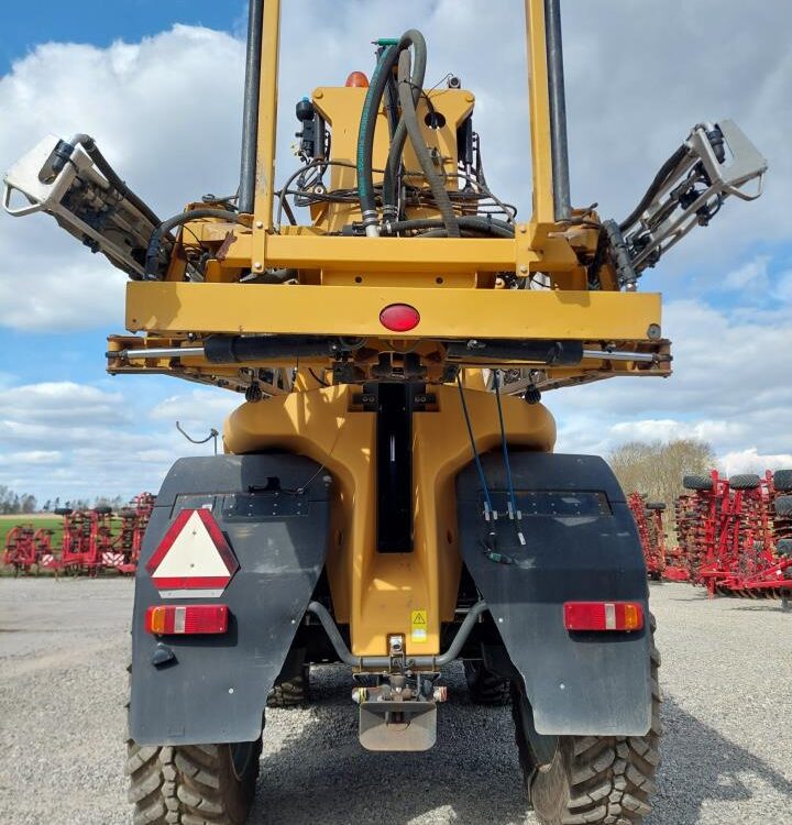 Challenger Rogator 655 B med GPS