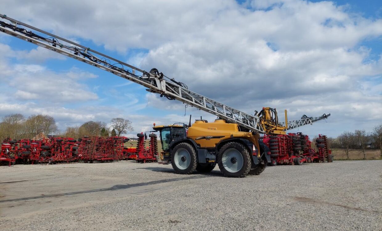 Challenger Rogator 655 B med GPS