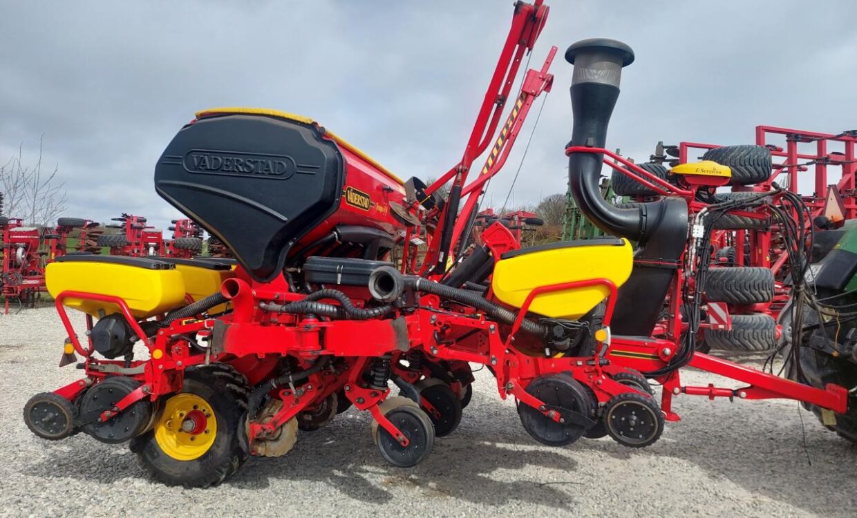Väderstad Tempo 8 F med E-service