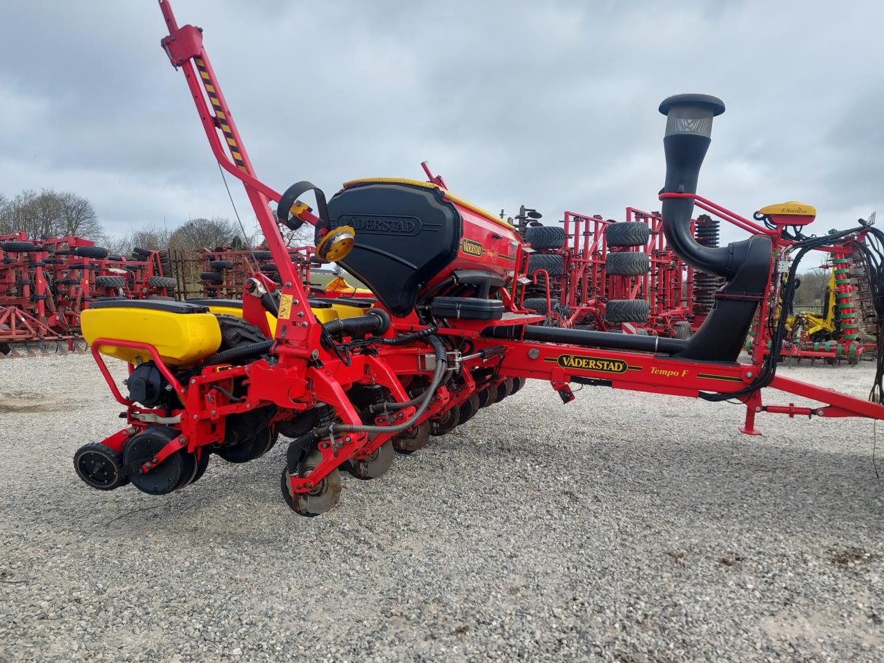 Väderstad Tempo 8 F med E-service