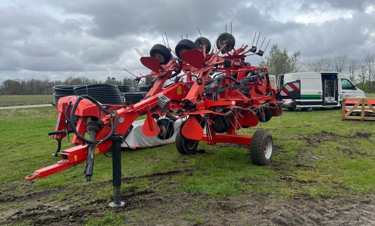 Kuhn 13M SPREDER