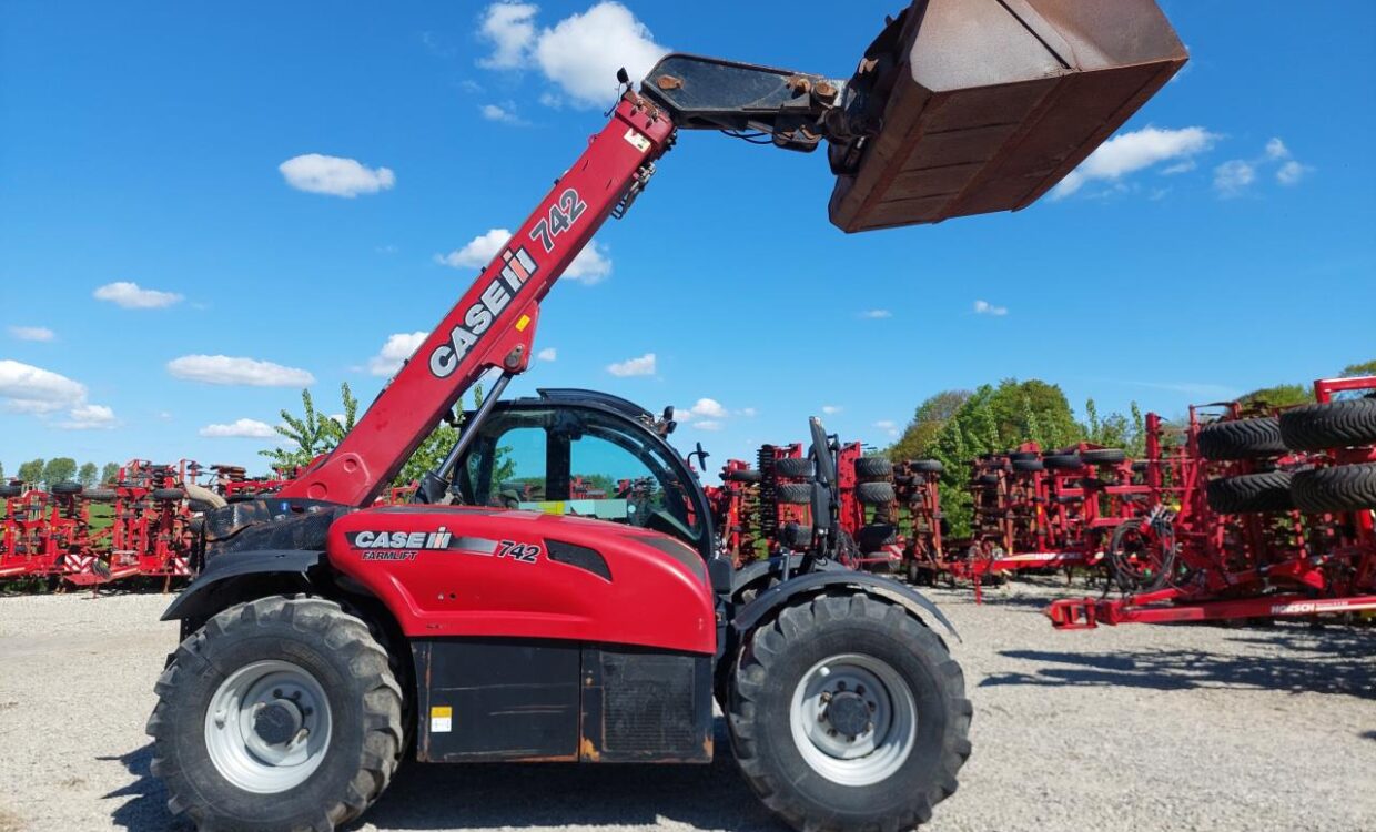 Case IH Farmlift 742