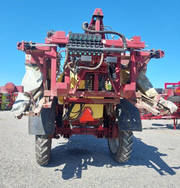 Hardi Commander Plus 4200 - 28m Twin