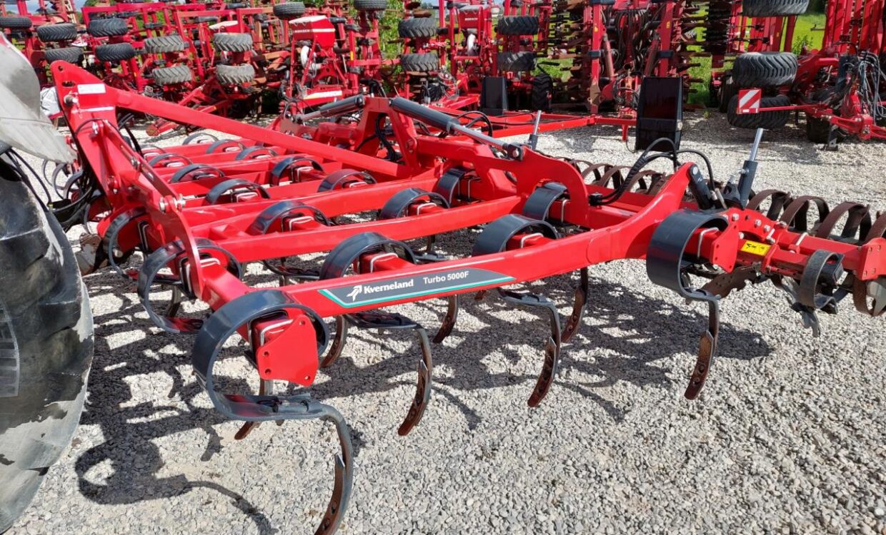 Kverneland Turbo 5000F