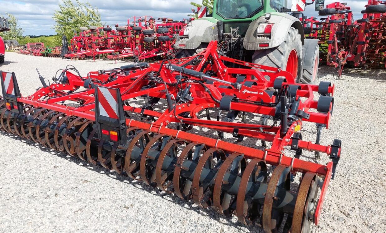 Kverneland Turbo 5000F