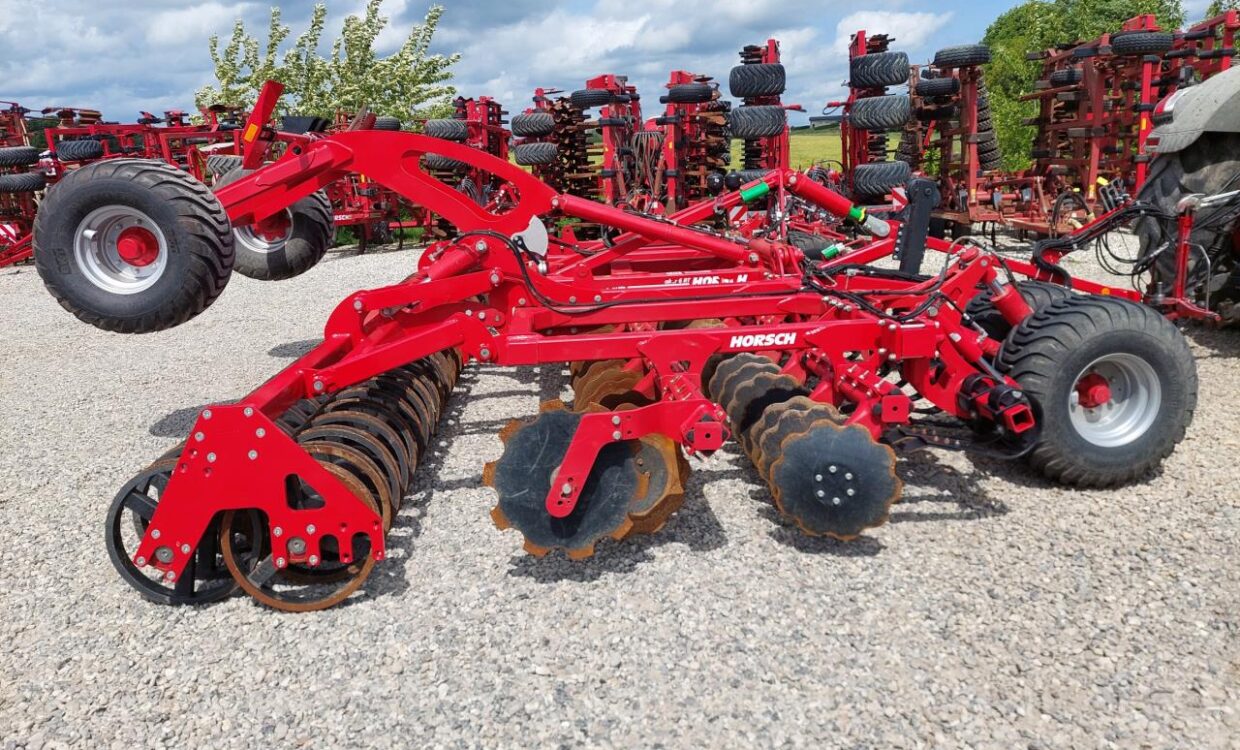 Horsch Joker 6 RT med slæbeplanke