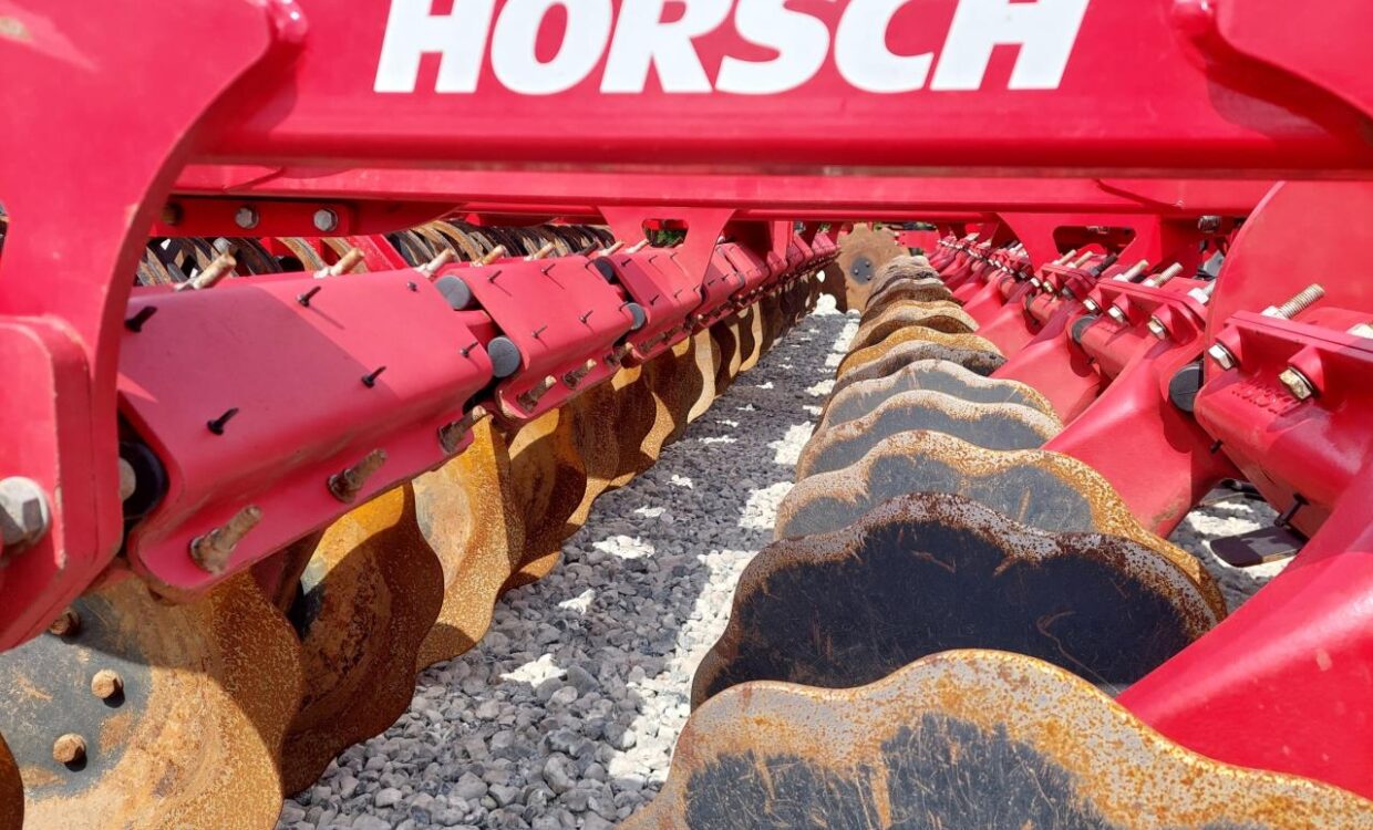 Horsch Joker 6 RT med slæbeplanke