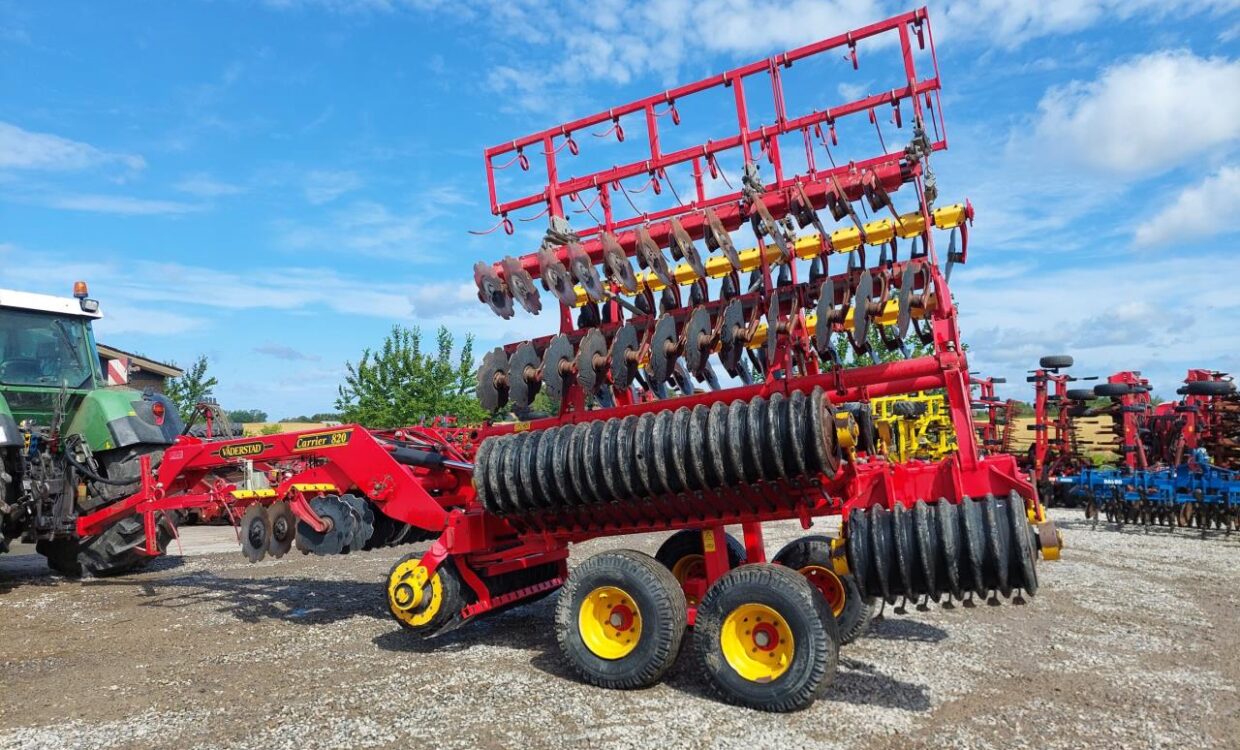Väderstad Carrier 820 tallerkenharve