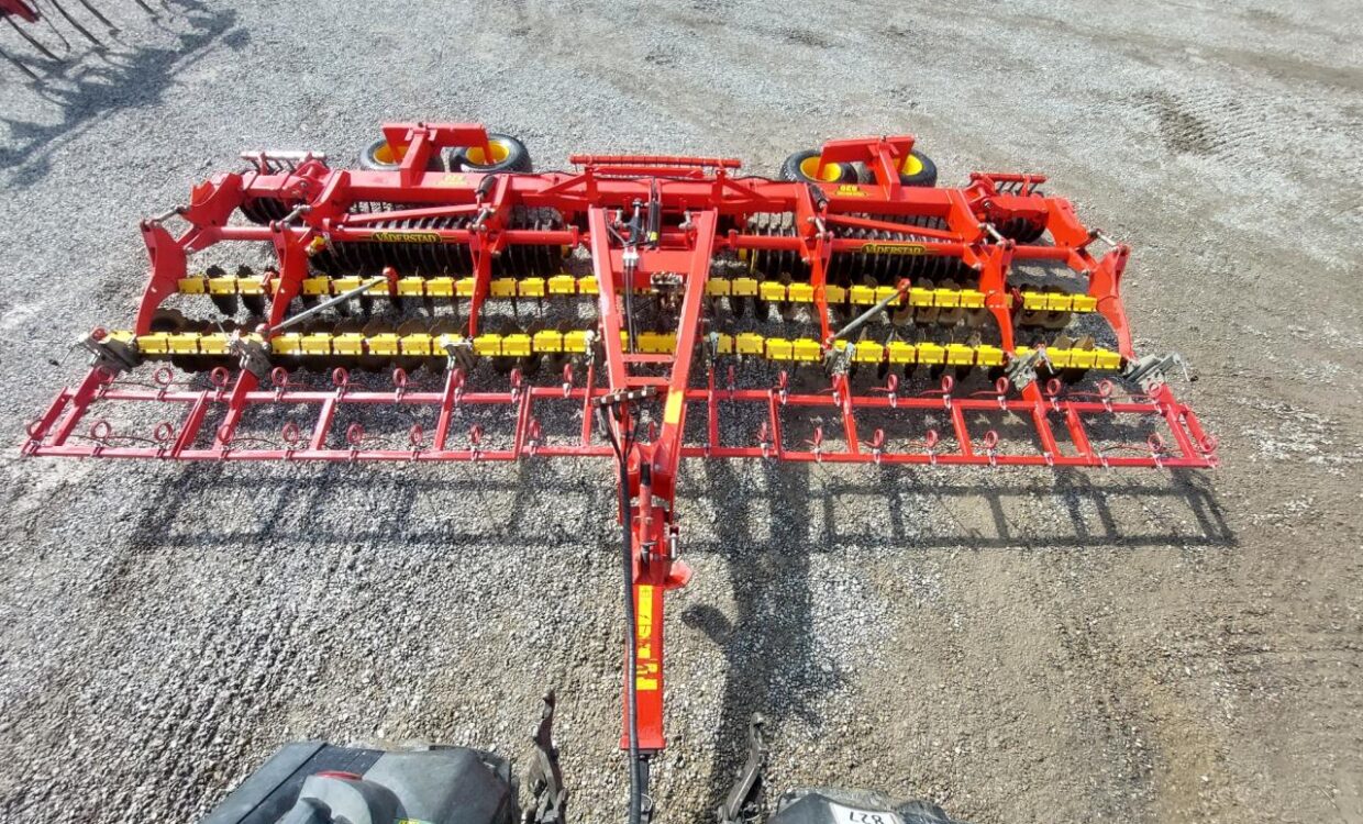 Väderstad Carrier 820 tallerkenharve