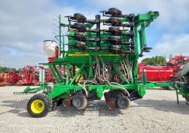 John Deere 750 A