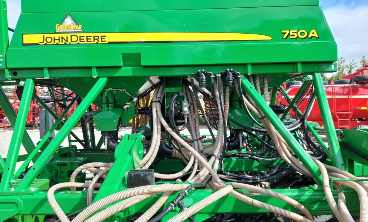 John Deere 750 A