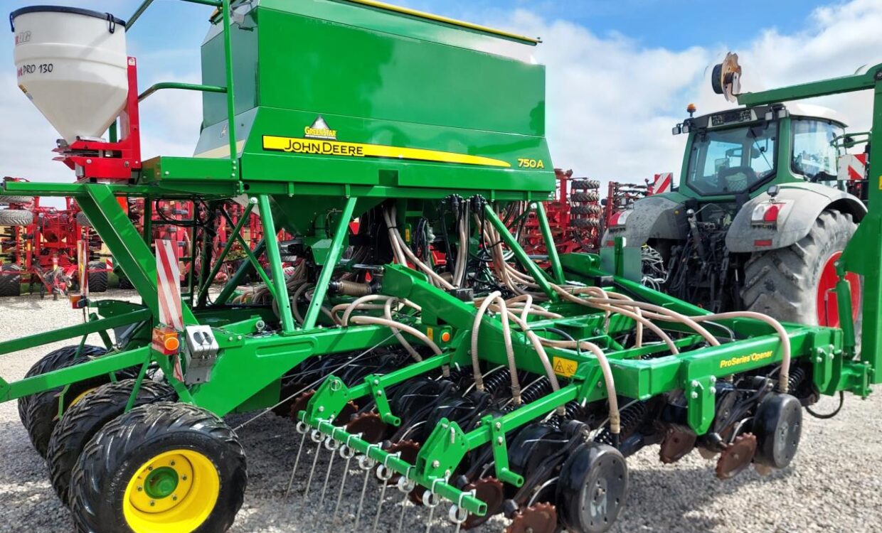 John Deere 750 A