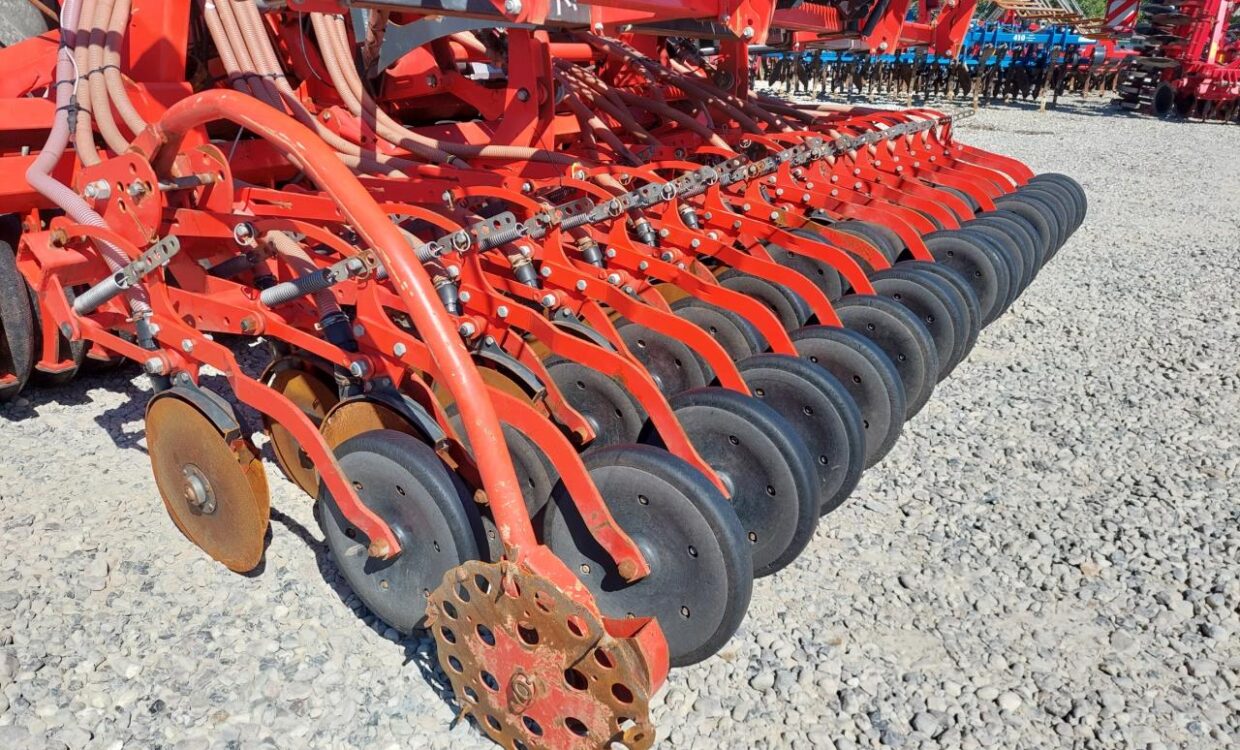 Kuhn NC 4000 / HR 4004