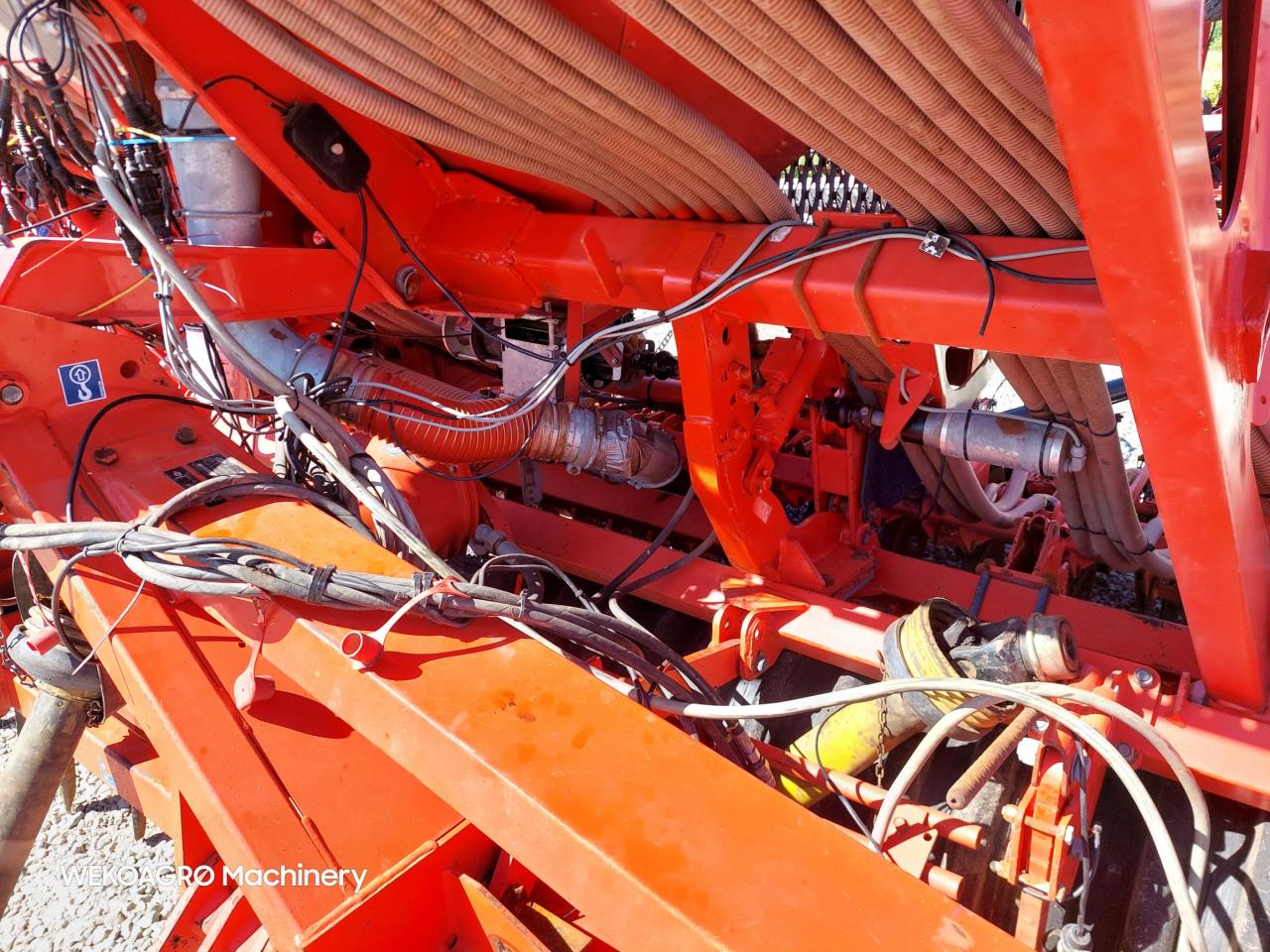 Kuhn NC 4000 / HR 4004