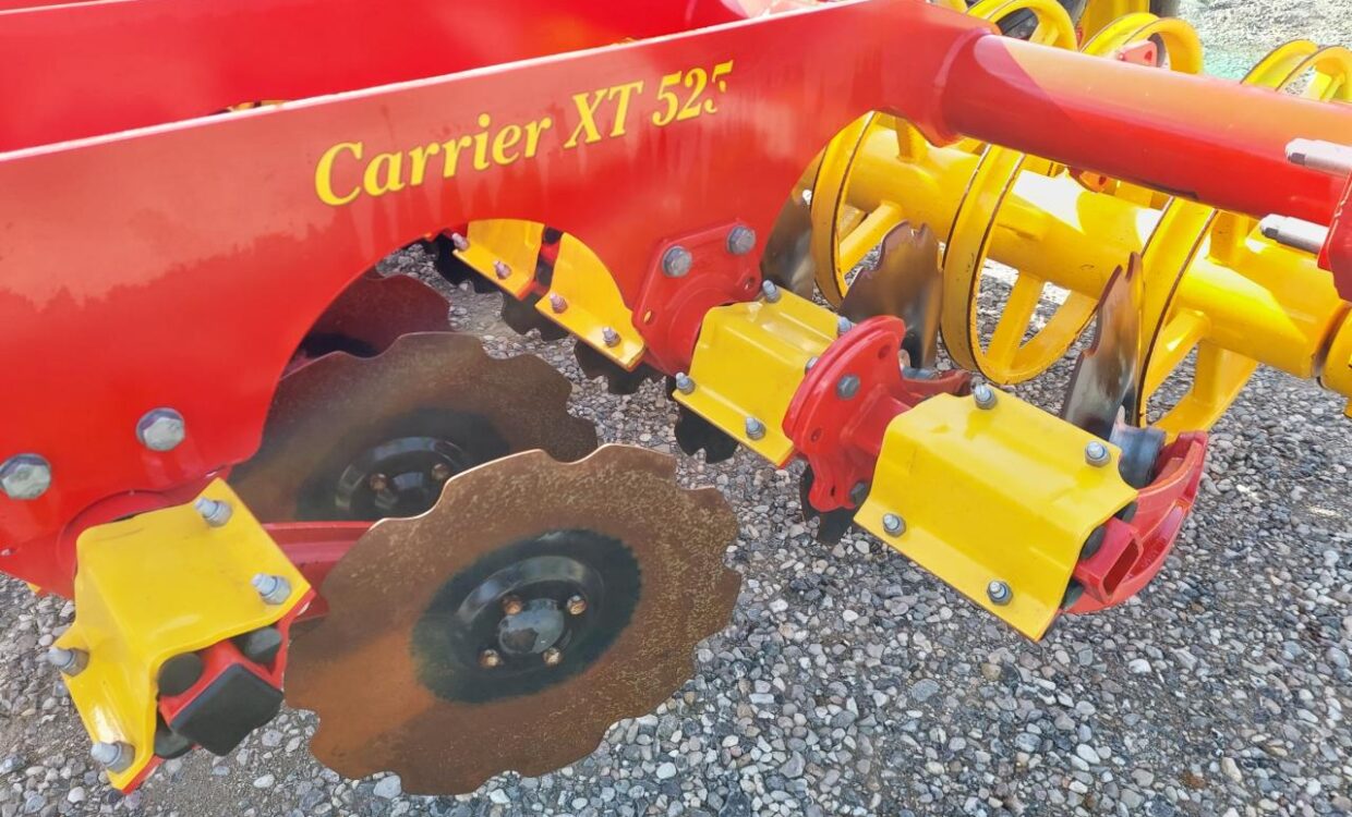 Väderstad Carrier XT 525