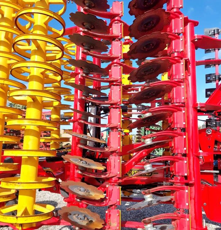 Väderstad Carrier XT 525