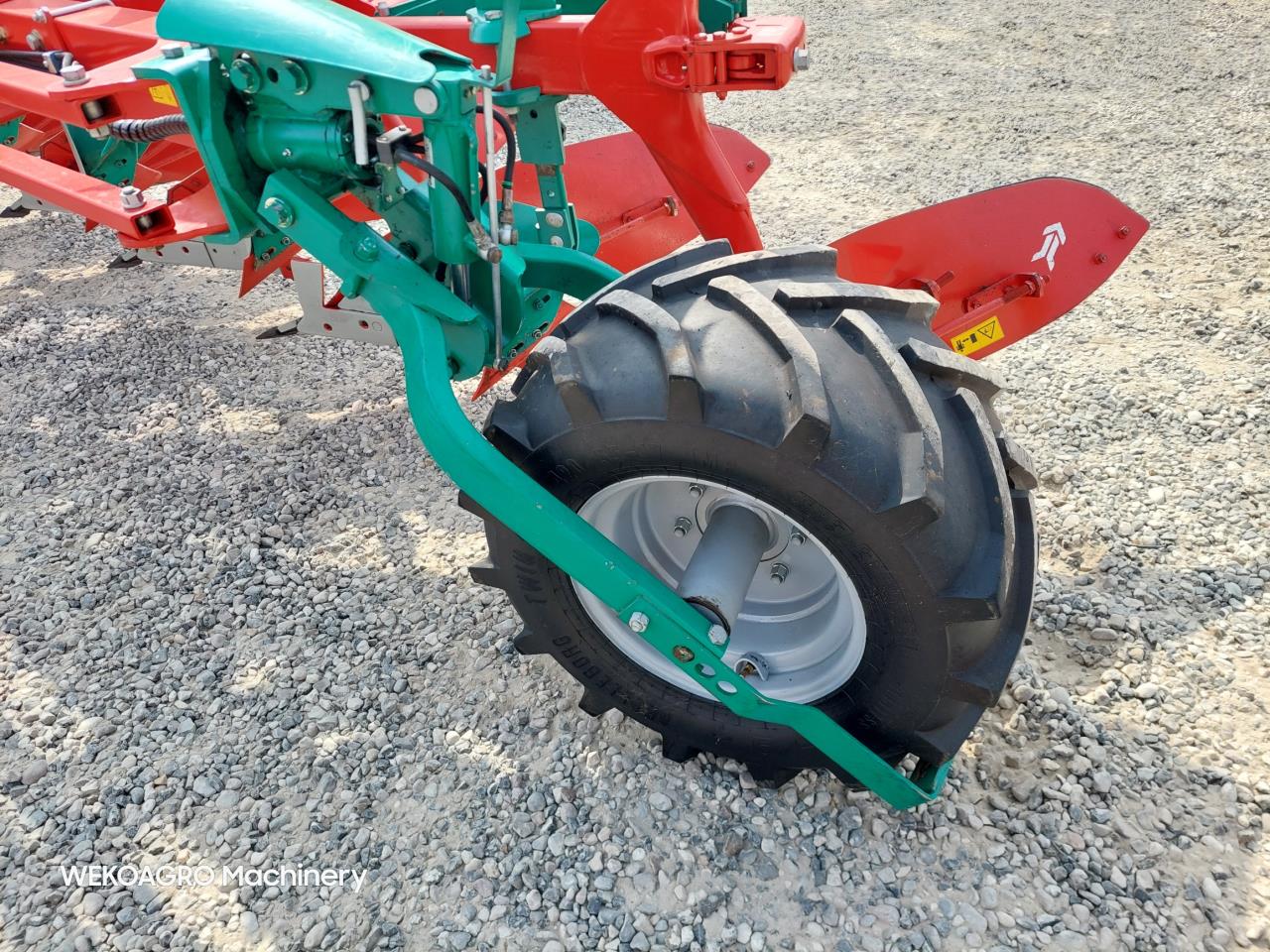 Kverneland 3300 S Variomat 5F m. Packomat