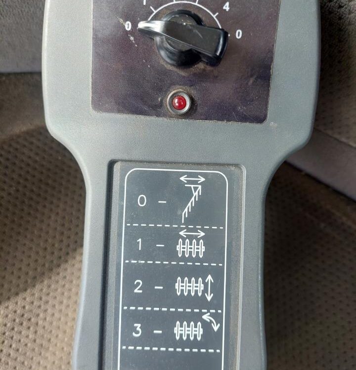 Kverneland 3300 S Variomat 5F m. Packomat