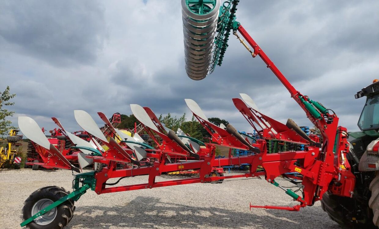 Kverneland 3300 S Variomat 5F m. Packomat