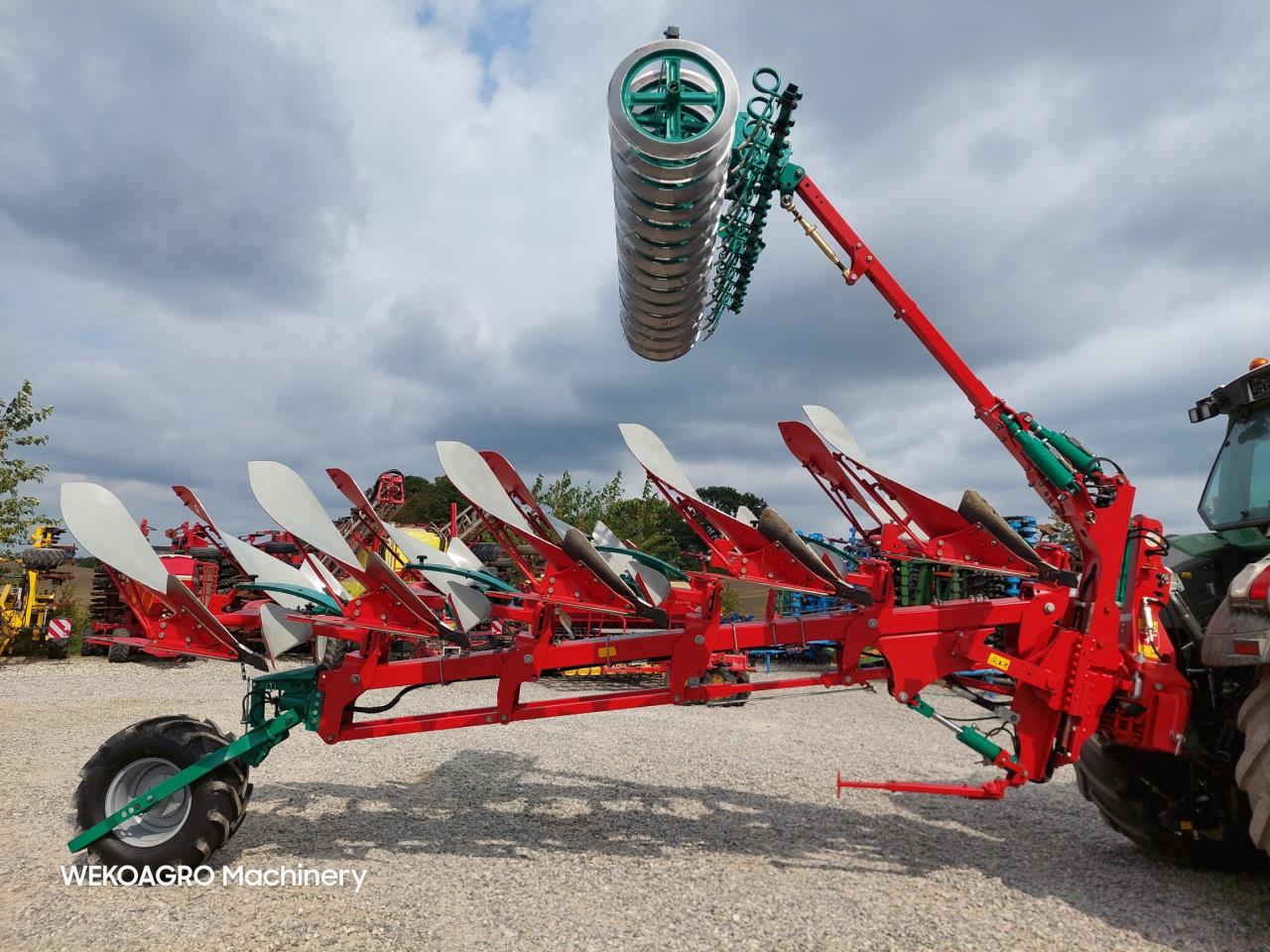 Kverneland 3300 S Variomat 5F m. Packomat