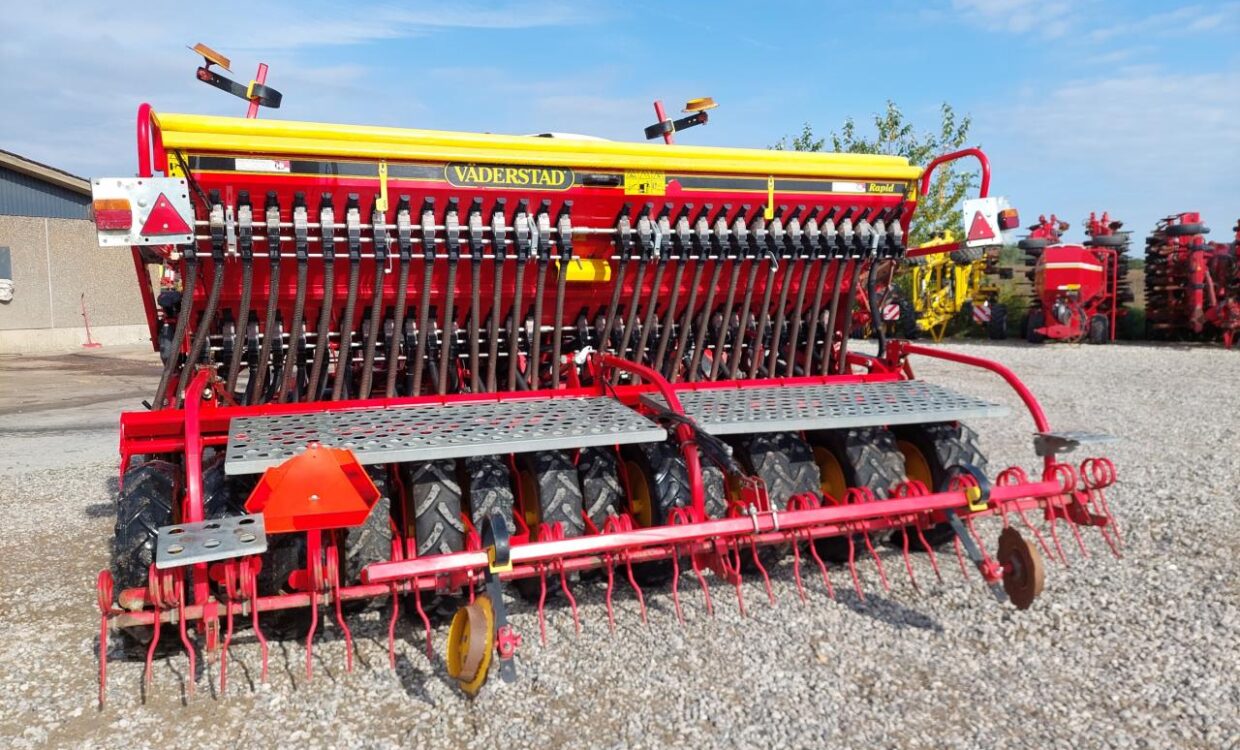 Väderstad Rapid 400C Super XL with Biodrill