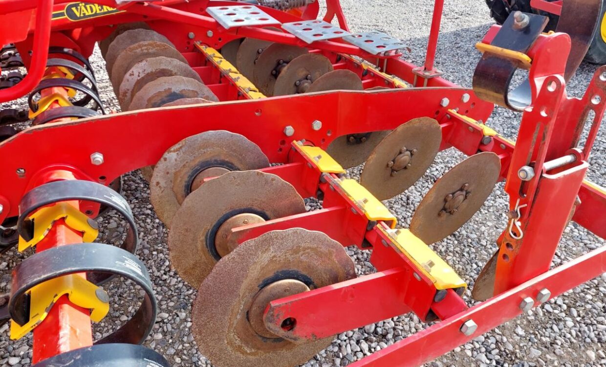 Väderstad Rapid 400C Super XL with Biodrill