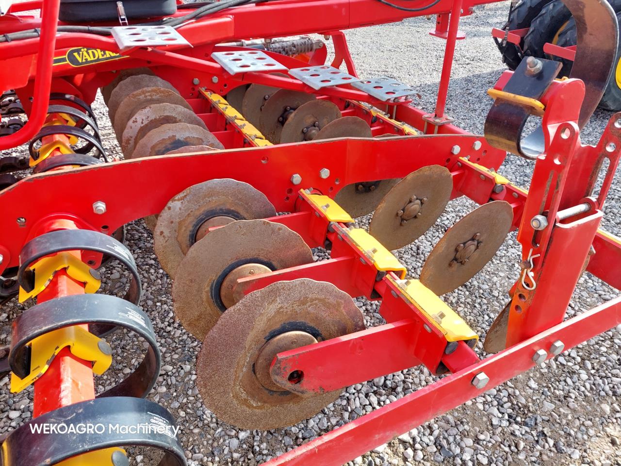 Väderstad Rapid 400C Super XL with Biodrill