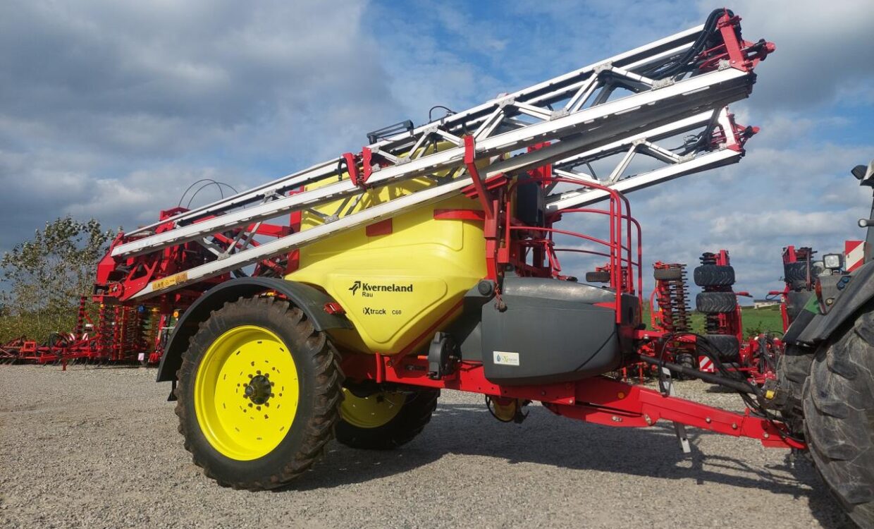 Kverneland Ixtrack C60 - 28m Alubom