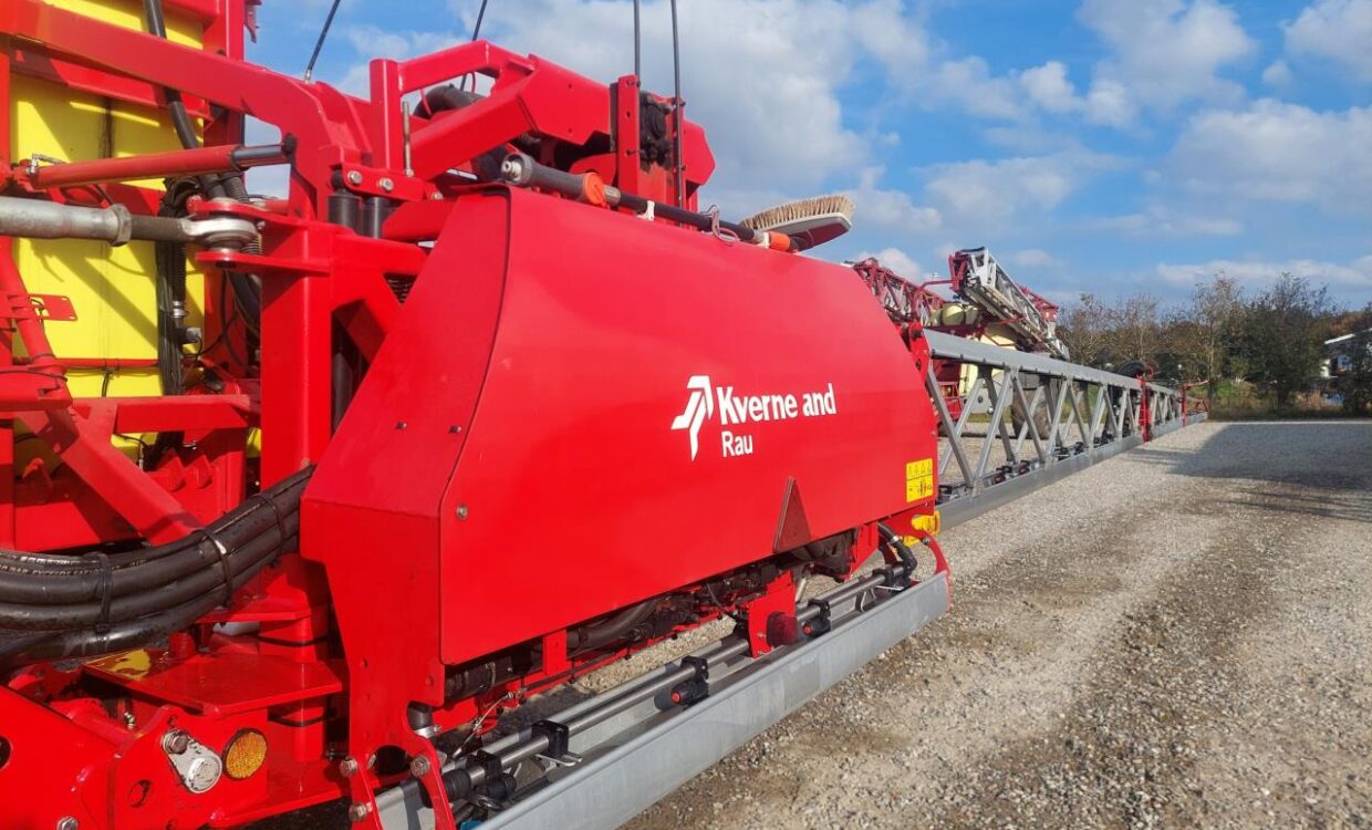 Kverneland Ixtrack C60 - 28m Alubom