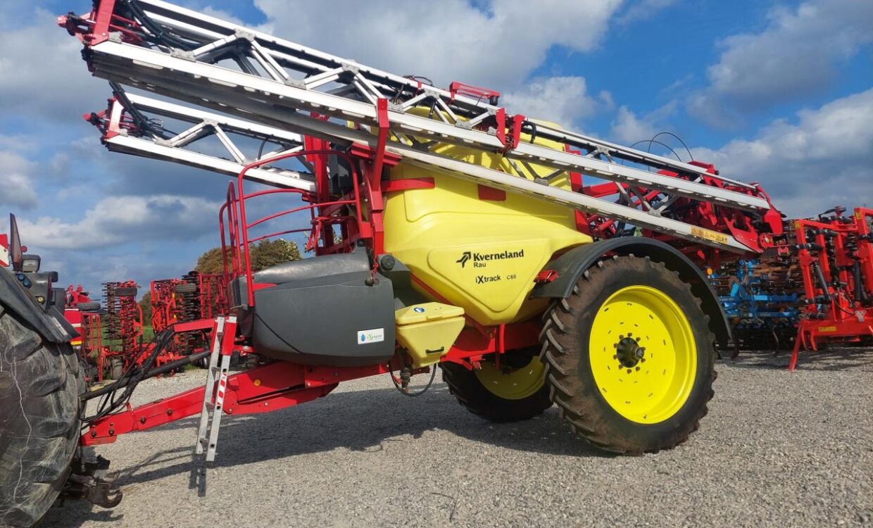 Kverneland Ixtrack C60 - 28m Alubom