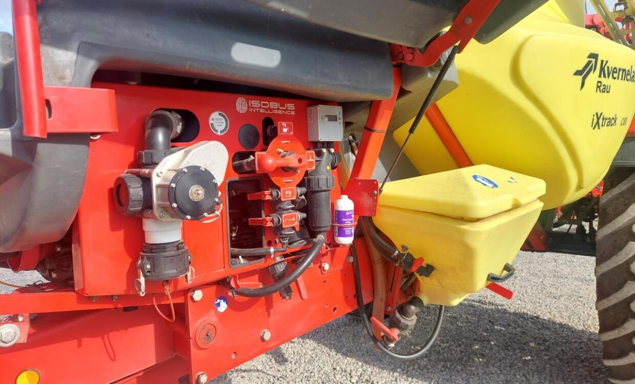 Kverneland Ixtrack C60 - 28m Alubom