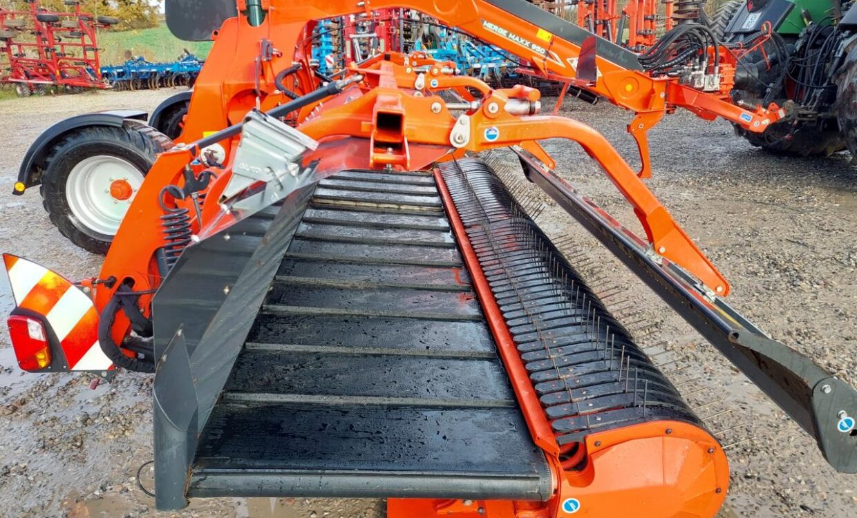 Kuhn Merge Maxx 950