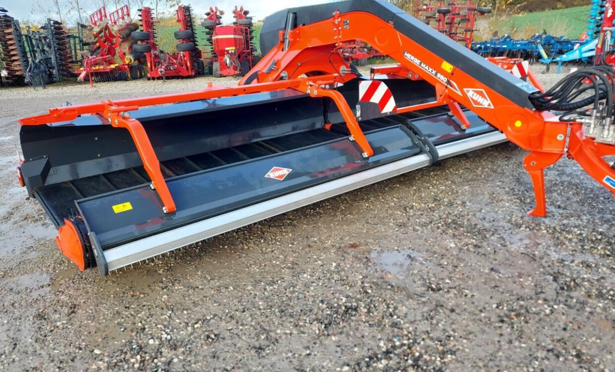 Kuhn Merge Maxx 950