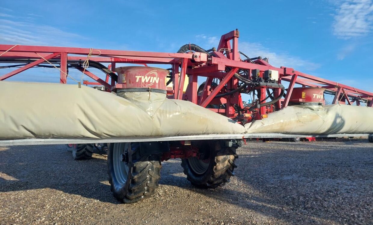 Hardi Commander 6600i - 36m Twin