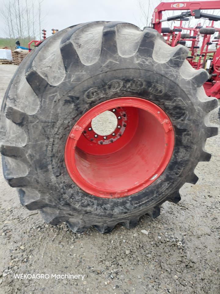 Goodyear Terra-Tire 73 x 44.00 - 32 NSH