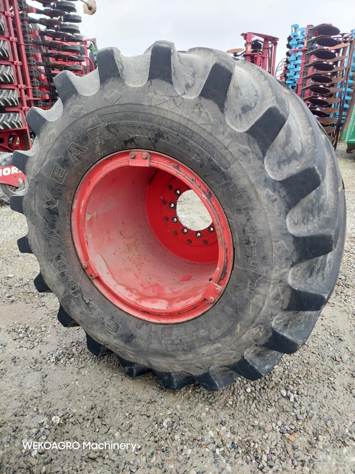 Goodyear Terra-Tire 73 x 44.00 - 32 NSH