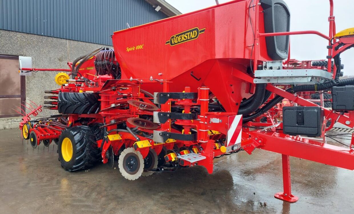 Väderstad Spirit 400 C med Seedeye 583ha