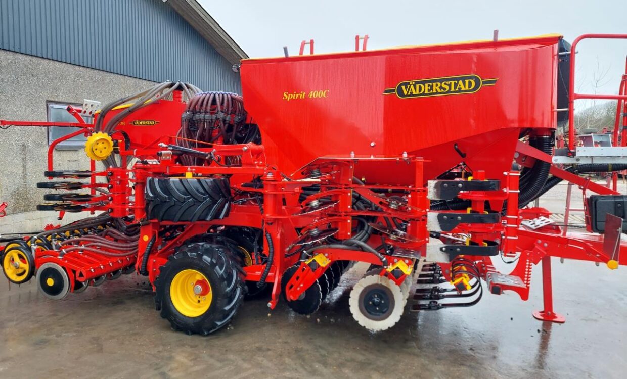 Väderstad Spirit 400 C med Seedeye 583ha