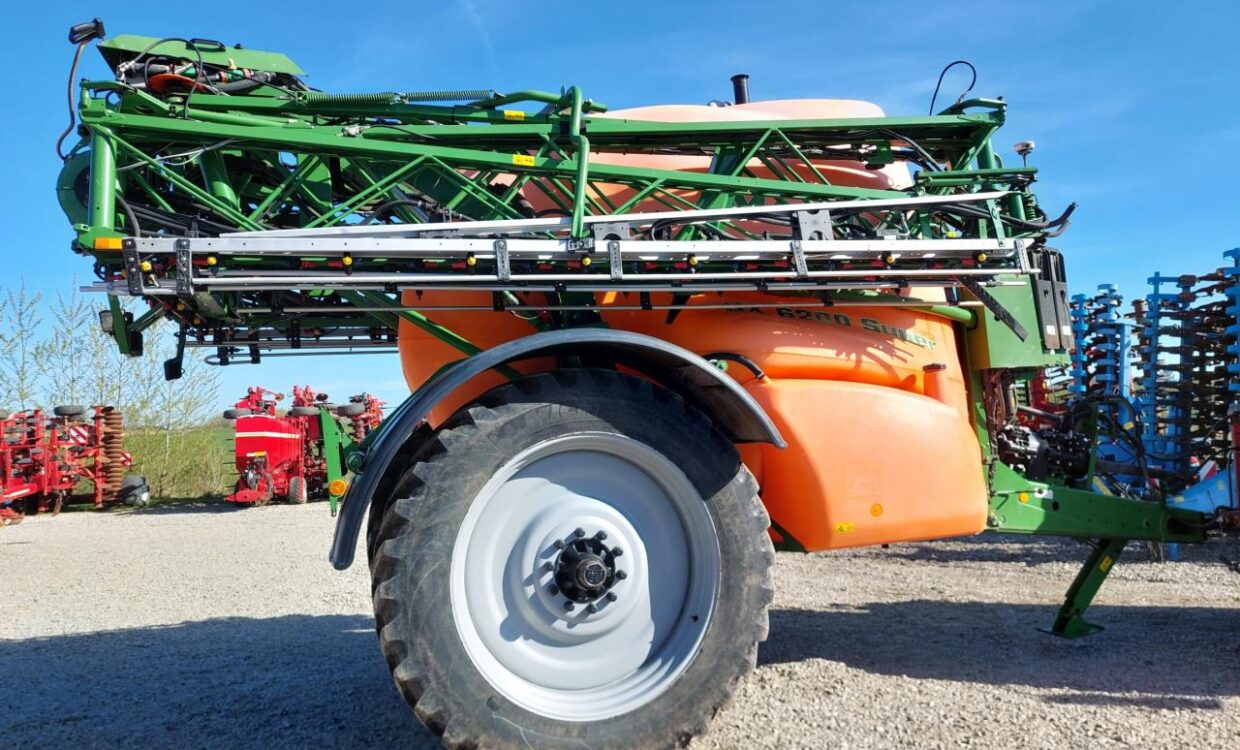 Amazone UX 6200 Super- 36m m GPS