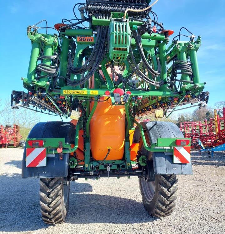Amazone UX 6200 Super- 36m m GPS