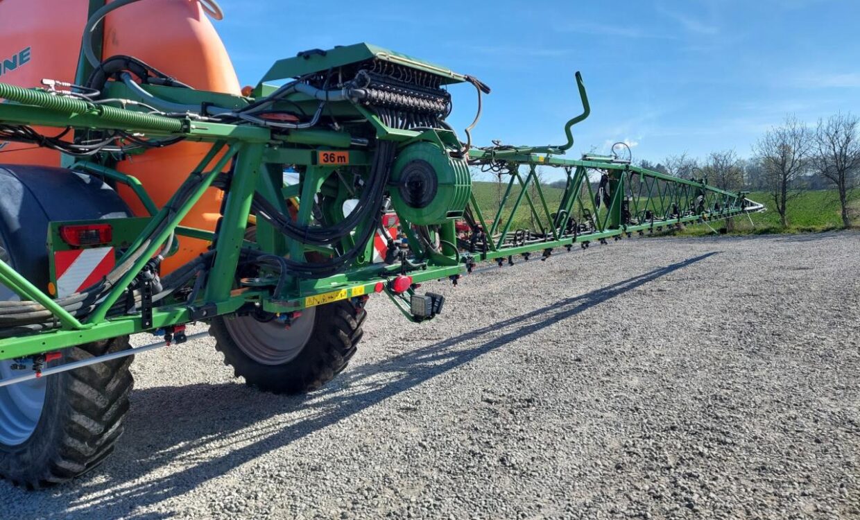 Amazone UX 6200 Super- 36m m GPS