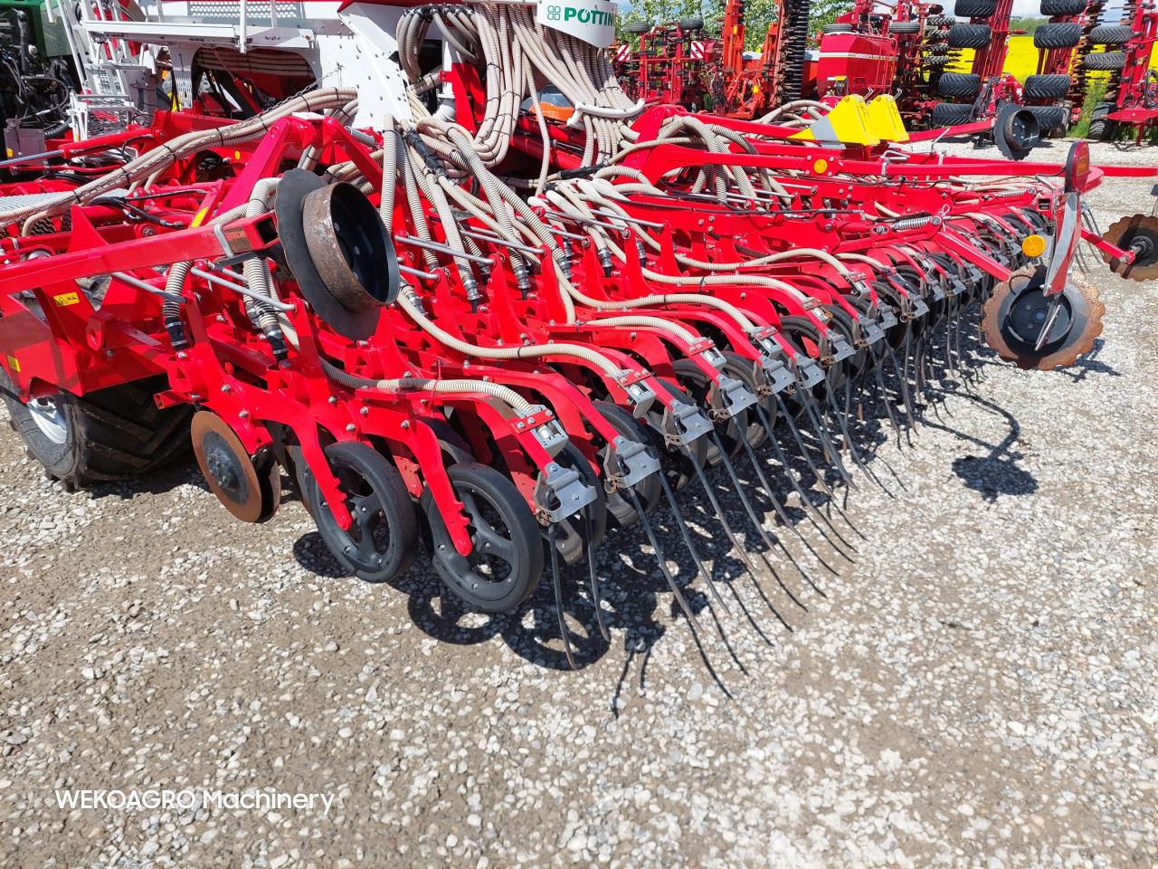 Pöttinger Terrasem V 6000 D Z Fertilizer