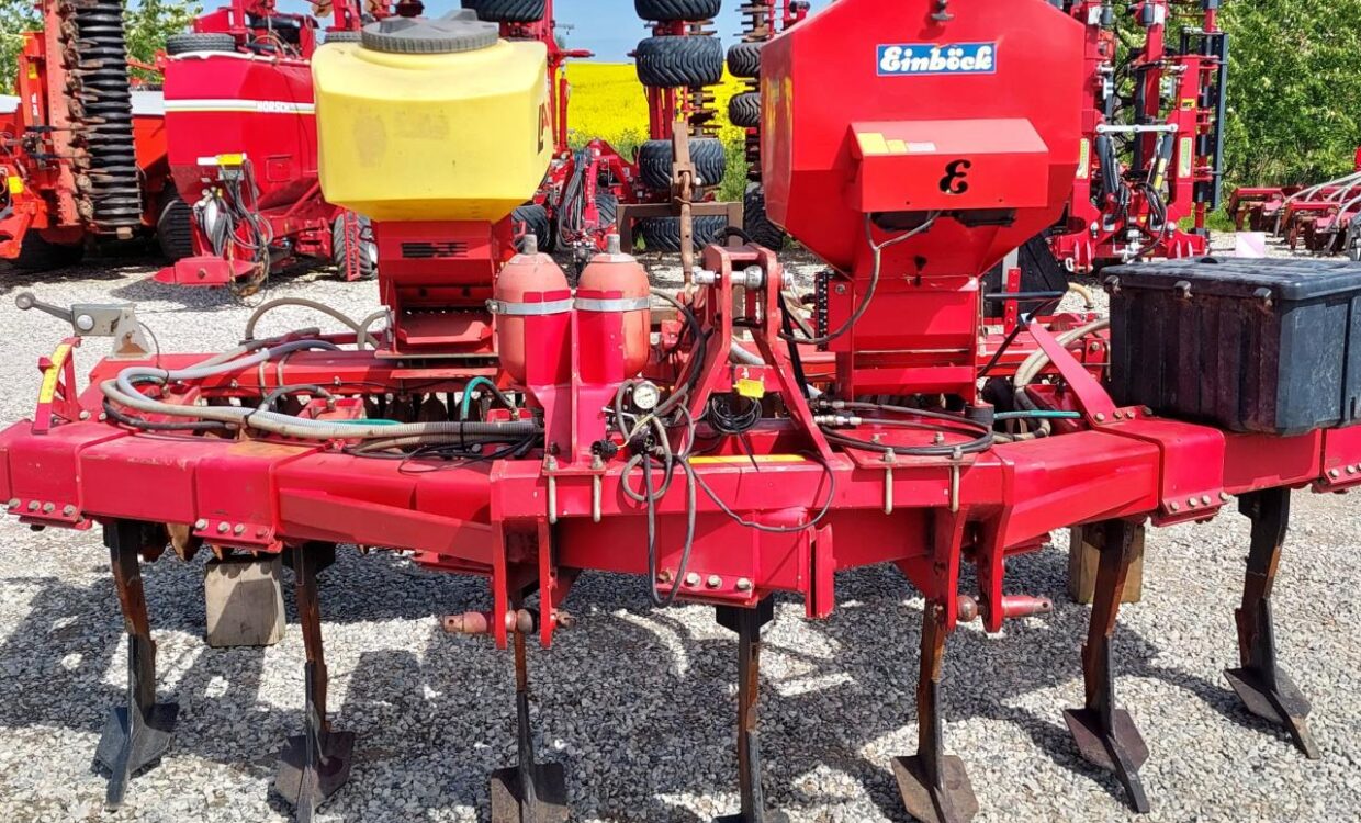 HE-VA Sub-Tiller 400 with cutting edge