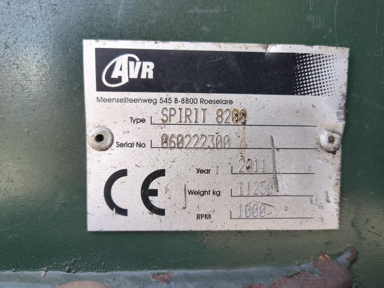AVR Spirit 8200