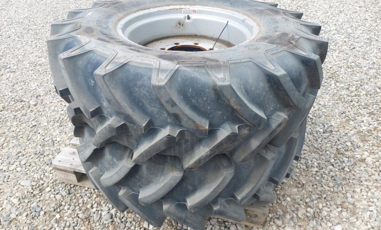 Mitas 380/85R24 (14.9R24) Dæk